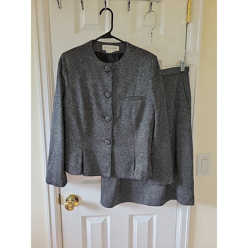 Gloria Vanderbilt Skirt Suit Black Silver Size 10 Longsleeve Lined Tweed AS IS